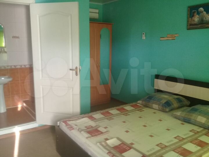 Комната 16 м² в > 9-к., 2/2 эт.