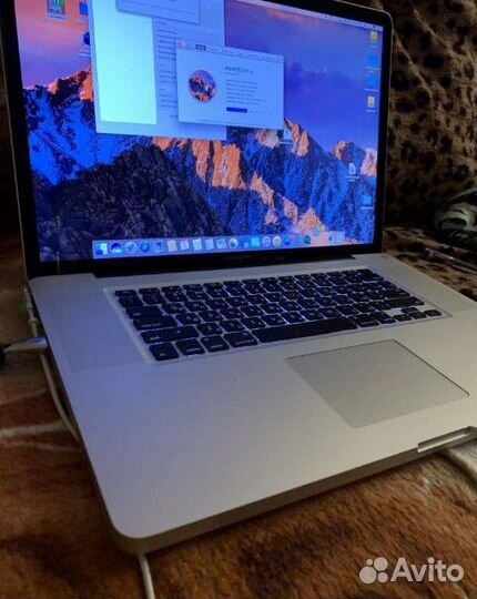 MacBook Pro 15 Apple i7 3.4Ghz/8gb/750gb/6750 Ra