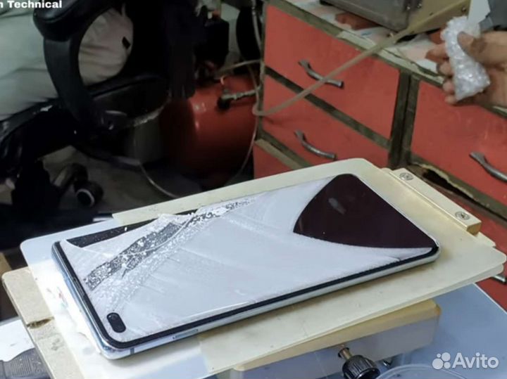 Стекло с Заменой Samsung galaxy S10+ (G975)