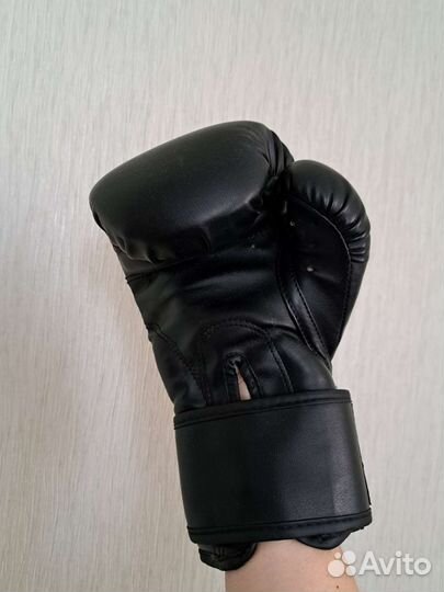 Боксерские перчатки venum р.8