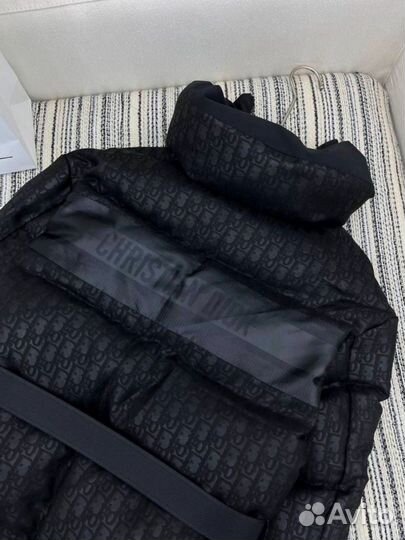 Пуховик Dior Oblique на поясе