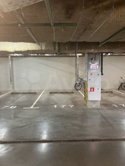 Машиноместо, 17 м²