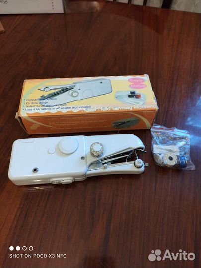 Мини швейная машинка