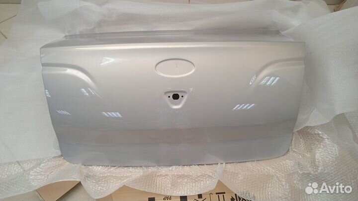 Крышка багажника Ваз 2190 Гранта в цвет