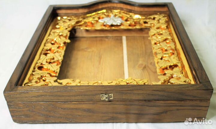 Старинный киот