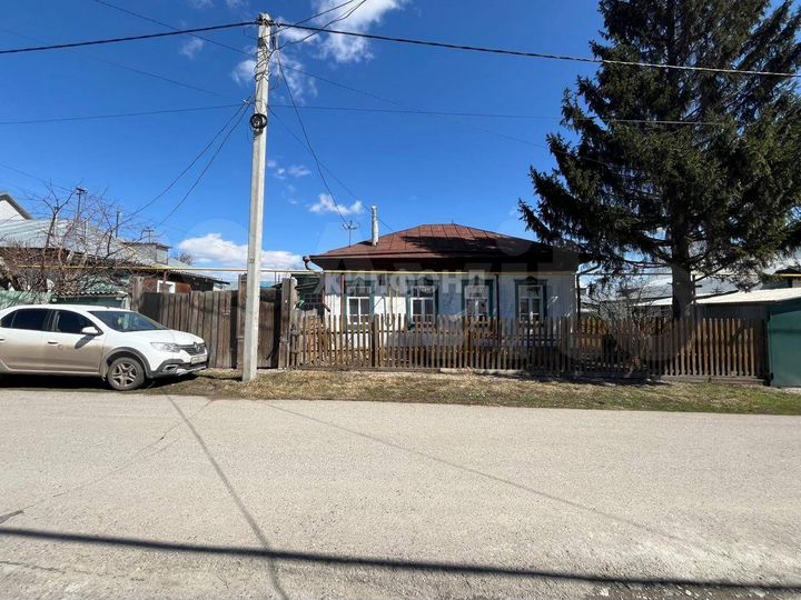 Дом 52,4 м² на участке 3,7 сот.