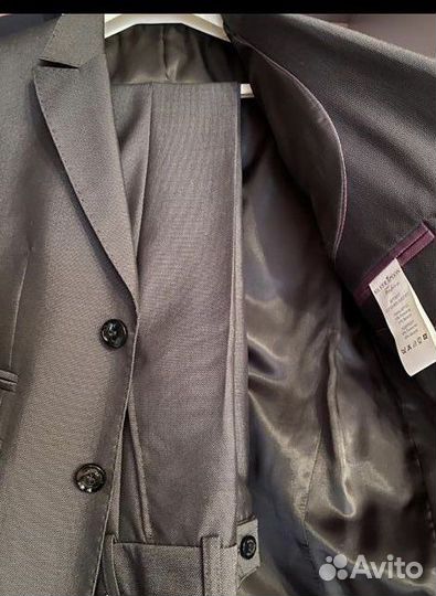 Продам костюм для мальчика 128 размер