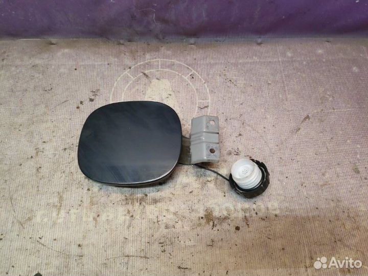 Лючок топливного бака Mitsubishi Outlander Xl CW5W