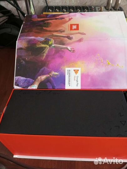 Портативная колонка jbl