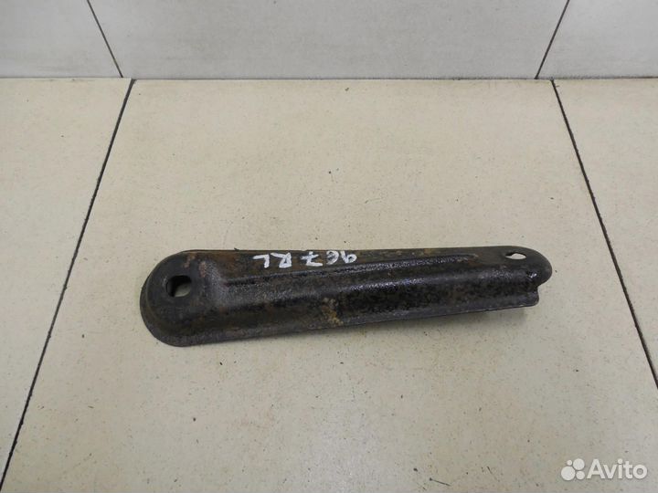 Кронштейн задней балки RAV 4 2006-2013