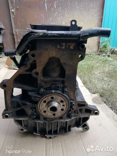 Двигатель volkswagen Golf 5