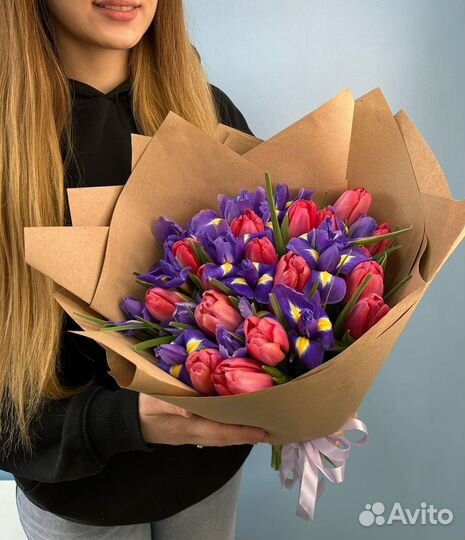 Букет из ирисов с бесплатной доставкой