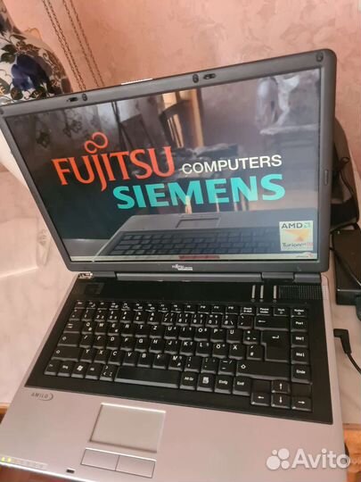 Ноутбук Fujitsu Siemens