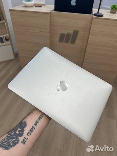 Macbook Air 13 2013 8/128Gb Silver + Гарантия