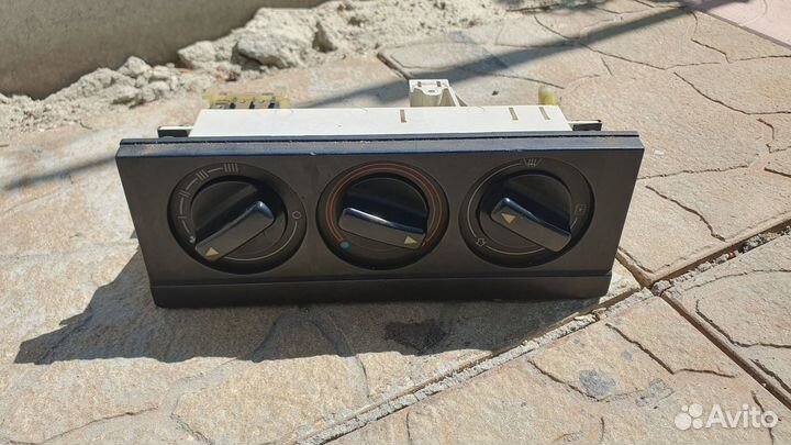 Блок управления печкой ауди 80 90