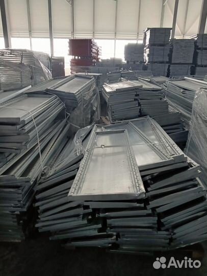 Стеллажи Кифато полочные