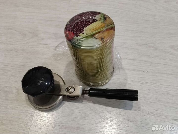 Закаточная машинка для банок