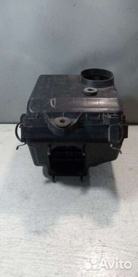 Корпус воздушного фильтра Mitsubishi Galant седан