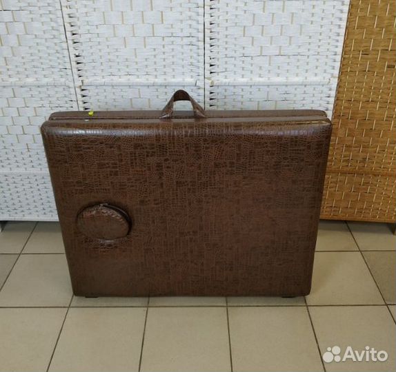 Массажный стол