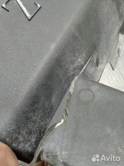 Крышка двигателя M112 Mercedes