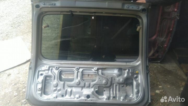 Крышка багажника Nissan X-trail 893807253