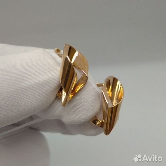 Золотые серьги