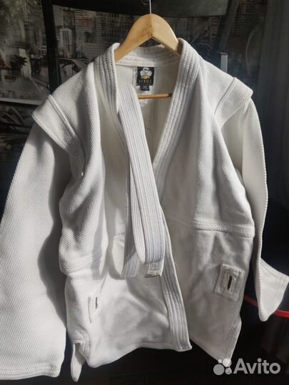 Кимоно для дзюдо/карате