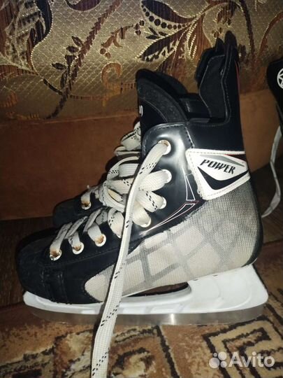 Коньки хоккейные размер 35,38