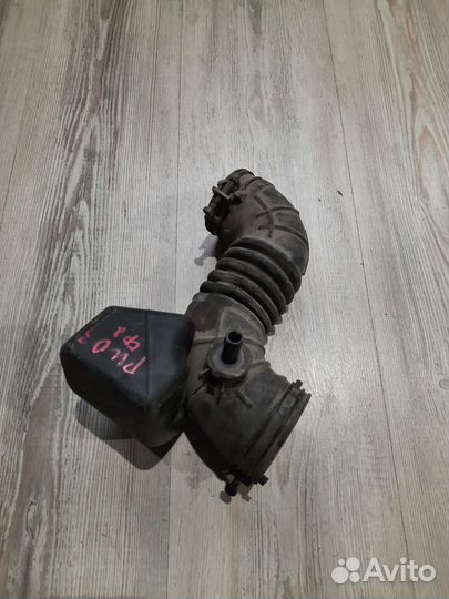 Патрубок воздушного фильтра Kia RIO 3