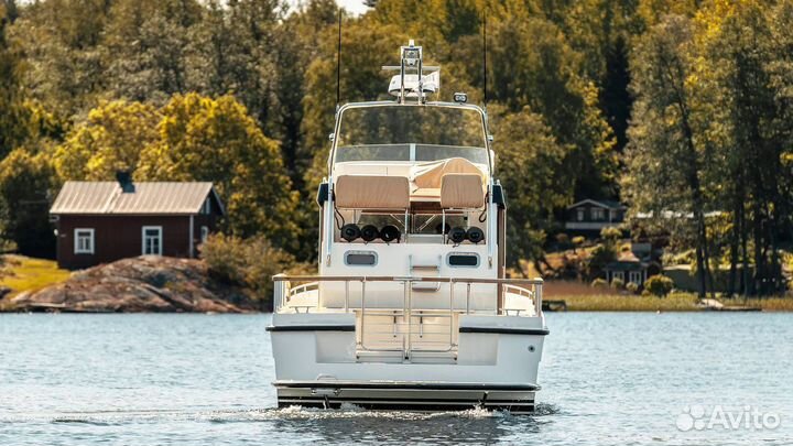 Моторная яхта Targa 30.1 FLY