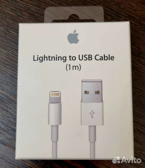 Кабель Apple USB-Lightning, 1м, белый (md818zm/A)