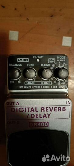 Гитарная педаль Behringer DR 400
