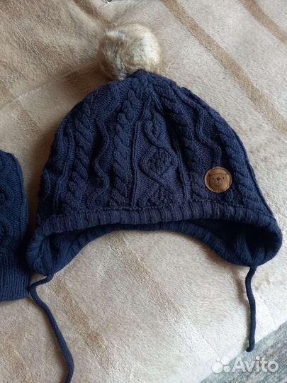 Шапка и варежки комплект