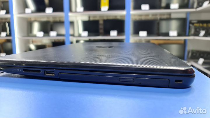 Ноутбук HP 17.3