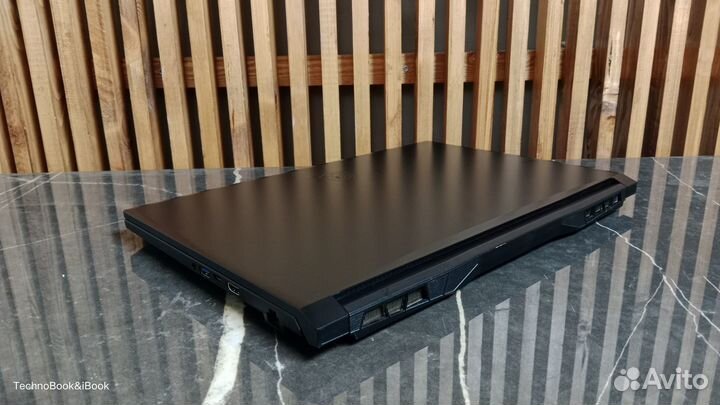 Игровой ноутбук MSI Katana GF76