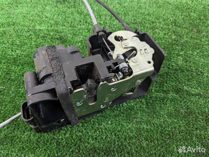 Замок двери передней левой Ssangyong Actyon NEW