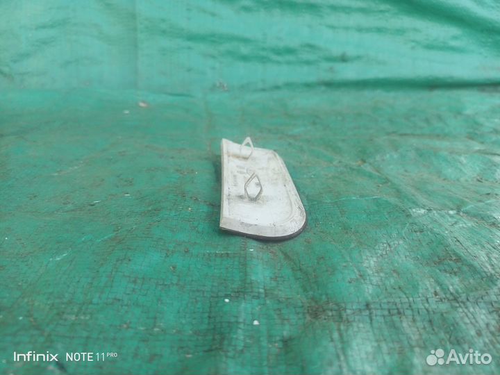 Отражатель в бампер зад прав Ford Fusion 2002-2012