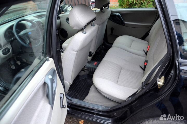 LADA Kalina 1.6 МТ, 2009, 156 540 км