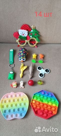 Киндеры/скрепыши/лошадки и др мелкие игрушки