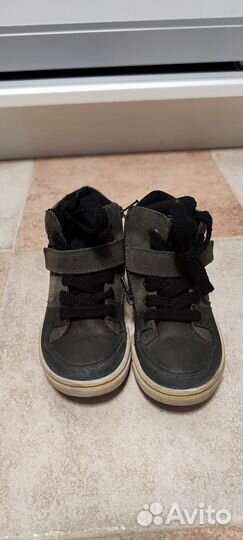 Демисезонные ботинки для мальчика 28 размер Ecco