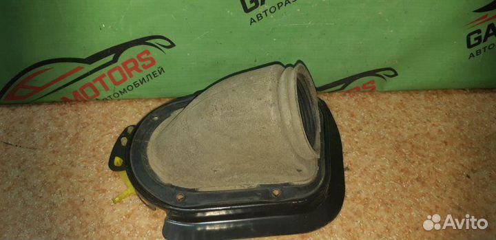 Пыльник рулевой колонки Mitsubishi Lancer 9