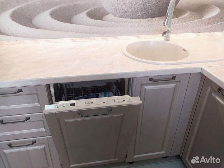 Кухня новая