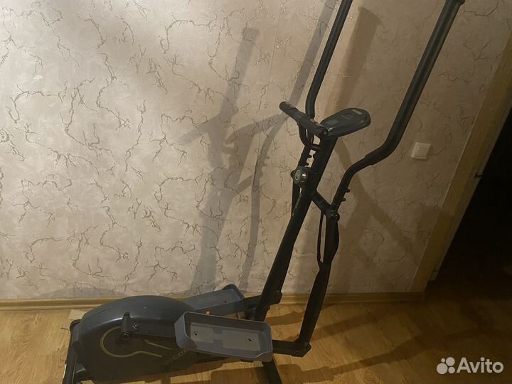 Эллиптический тренажер torneo