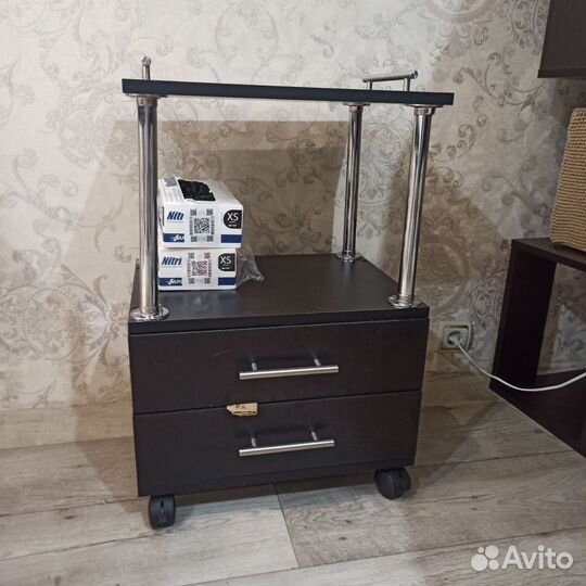 Тумба для мастера маникюра