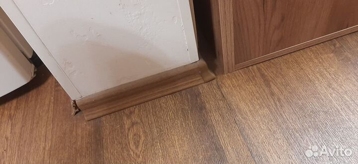 Плинтус напольный пвх б/у