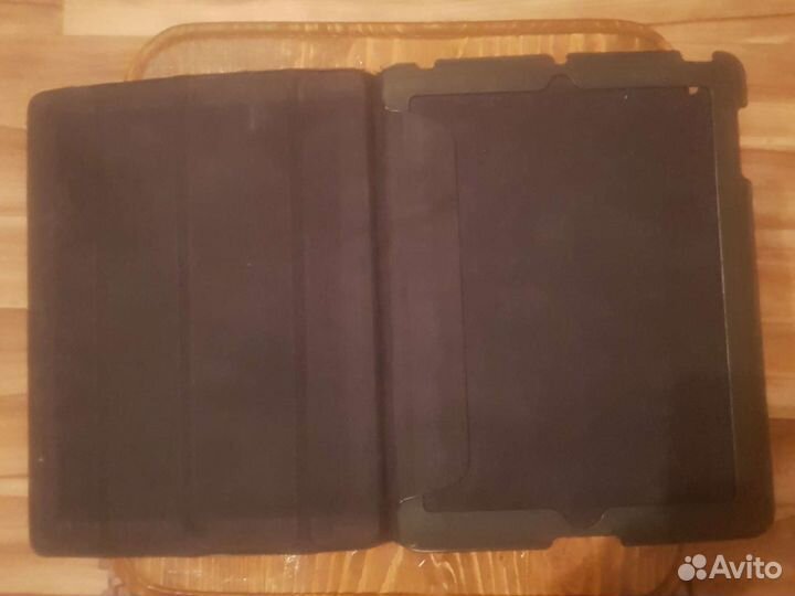 Чехол на iPad