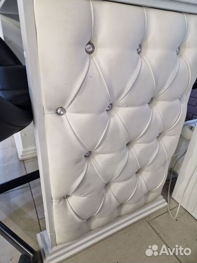 Маникюрный стол с вытяжкой бу