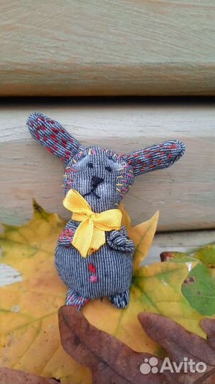 Игрушка зайка миниатюрная,8 см с ушками,в ладошку