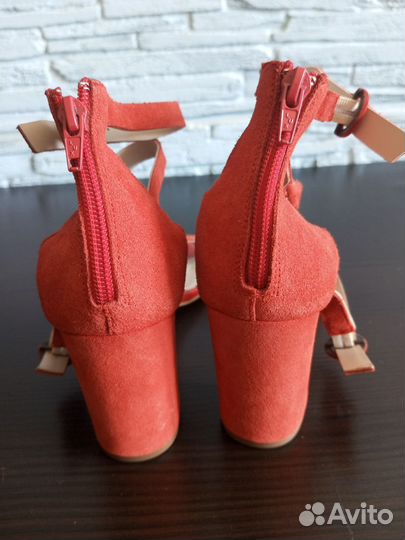 Босоножки. blanco оригинал