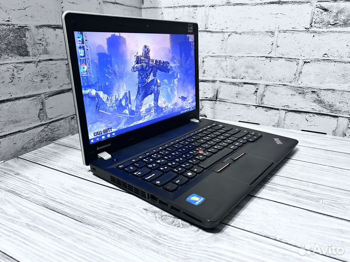 Мощный компактный ноутбук Lenovo Core i5/8gb озу